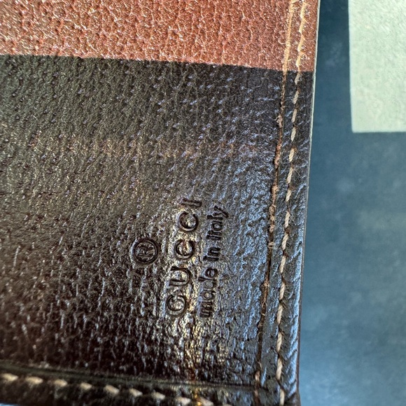 Gucci Women’s Wallet with Interlocking G’s - Picture 5 of 9